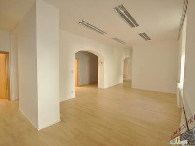 Büro / Praxis mieten in 3100 St. Pölten (Bild 2)