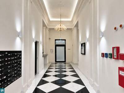 Altbauwohnung kaufen in 1010 Wien