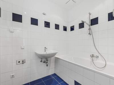 Altbauwohnung kaufen in 1130 Wien (Bild 4)