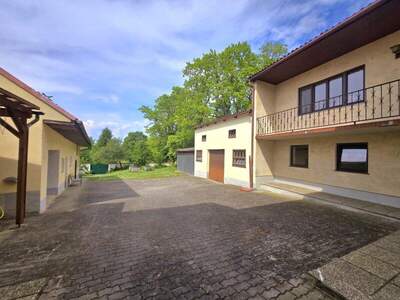 Mehrfamilienhaus kaufen in 2020 Aspersdorf (Bild 1)