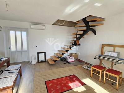 Haus mit Garten kaufen in 52440 Porec (Bild 2)