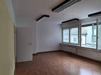 Gewerbeobjekt mieten in 4910 Ried