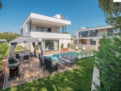 Haus kaufen in 52440 Porec (Bild 4)