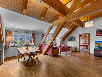 Dachgeschosswohnung kaufen in 9551 Bodensdorf