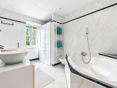 Altbauwohnung mit Balkon kaufen in 1190 Wien (Bild 4)