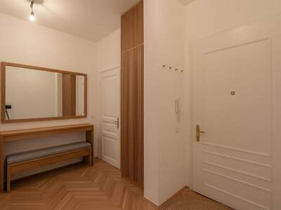 Altbauwohnung kaufen in 1080 Wien (Bild 3)