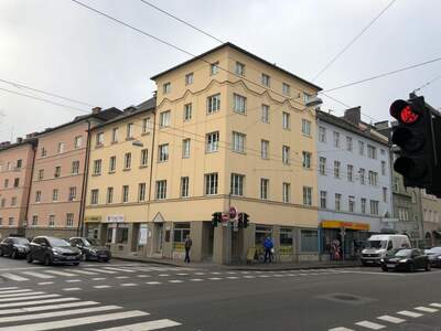 Altbauwohnung kaufen in 5020 Salzburg (Bild 2)