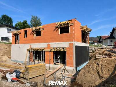 Etagenwohnung kaufen in 5161 Elixhausen