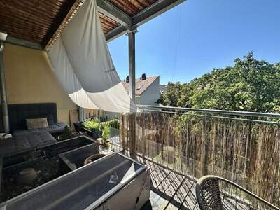 Altbauwohnung mit Balkon mieten in 8020 Graz (Bild 1)