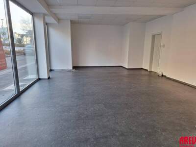 Gewerbeobjekt mieten in 4910 Ried