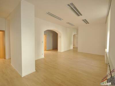 Büro / Praxis mieten in 3100 St. Pölten (Bild 2)