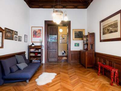 Altbauwohnung mit Balkon kaufen in 8010 Graz (Bild 2)