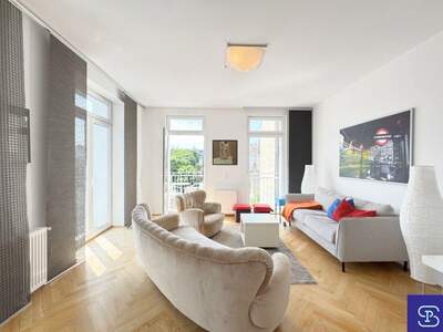 Altbauwohnung mit Balkon kaufen in 1070 Wien (Bild 1)