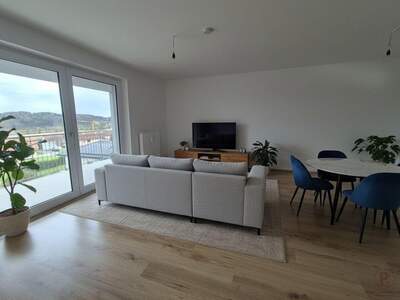 Wohnung mit Balkon mieten in 8324 Kirchberg (Bild 2)