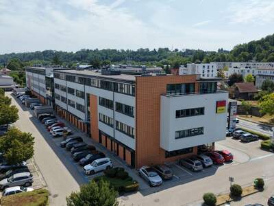 Gewerbeobjekt in 4600 Thalheim (Bild 2)