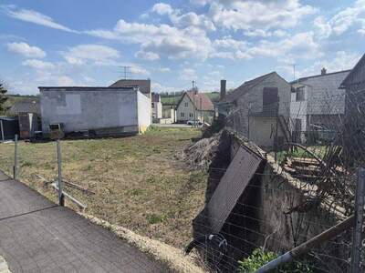 Grundstück kaufen in 2251 Ebenthal