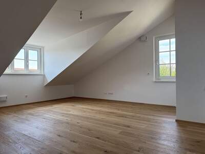 Wohnung mit Balkon kaufen in 83416 Saaldorf (Bild 4)