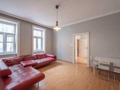 Altbauwohnung kaufen in 1200 Wien (Bild 1)