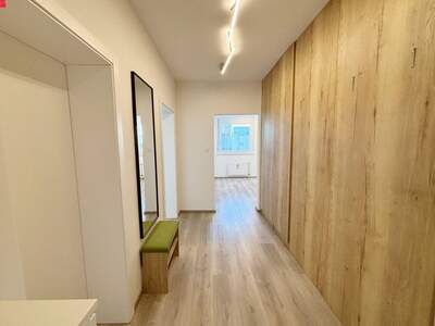 Wohnung mit Balkon kaufen in 8053 Graz (Bild 2)