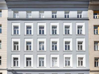 Altbauwohnung mit Balkon kaufen in 1040 Wien (Bild 1)
