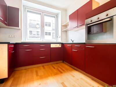 Altbauwohnung kaufen in 8020 Graz (Bild 2)