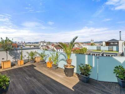 Wohnung mit Balkon kaufen in 1080 Wien