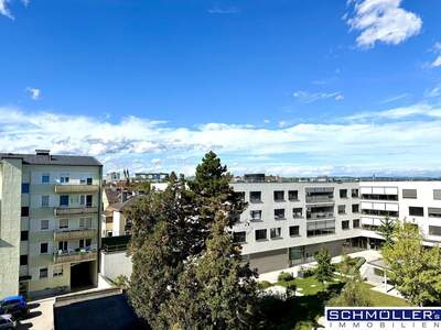 Altbauwohnung mit Balkon kaufen in 4600 Wels (Bild 2)