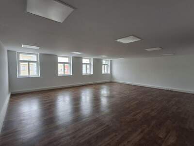 Gewerbeobjekt mieten in 4910 Ried (Bild 2)