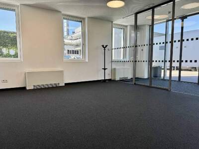 Gewerbeobjekt mieten in 6833 Weiler