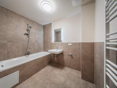 Eigentumswohnung in 1040 Wien (Bild 2)