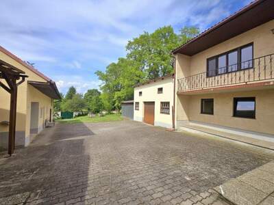 Mehrfamilienhaus kaufen in 2020 Aspersdorf (Bild 2)