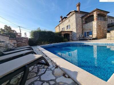 Haus kaufen in 52440 Porec (Bild 3)