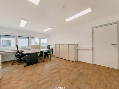 Gewerbeobjekt mieten in 6342 Niederndorf (Bild 2)