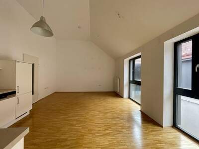 Altbauwohnung mieten in 8010 Graz (Bild 2)