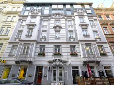 Altbauwohnung mit Balkon kaufen in 1070 Wien (Bild 5)