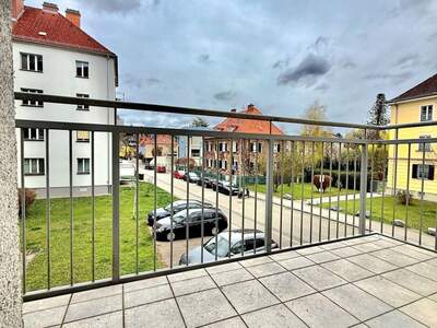 Altbauwohnung mit Balkon kaufen in 8010 Graz (Bild 1)