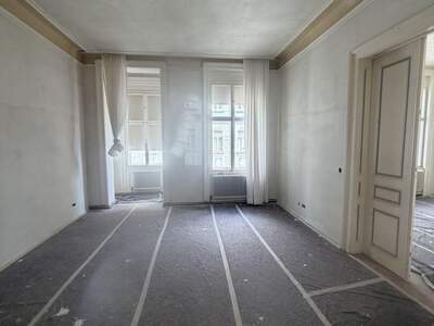 Altbauwohnung mieten in 1080 Wien (Bild 1)
