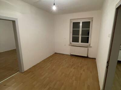 Altbauwohnung kaufen in 8614 Breitenau (Bild 2)