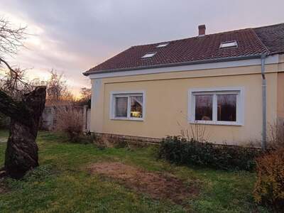 Haus mit Garten kaufen in 9474 Szakony (Bild 2)