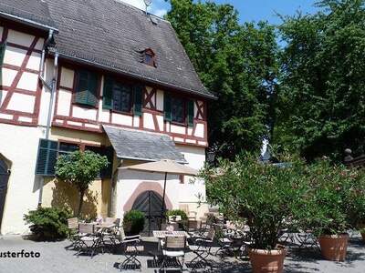 Gastronomie und Wohnung kaufen in 9722 Töplitsch (Bild 1)