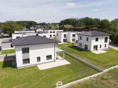 Haus mit Garten kaufen in 4662 Laakirchen (Bild 3)
