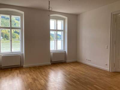 Altbauwohnung mieten in 4360 Grein (Bild 2)