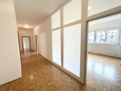 Gewerbeobjekt mieten in 8010 Graz (Bild 2)