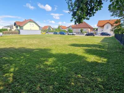 Plot / Land provisionsfrei kaufen in 2104 Spillern