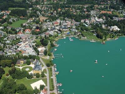 Gewerbeobjekt mieten in 9220 Velden