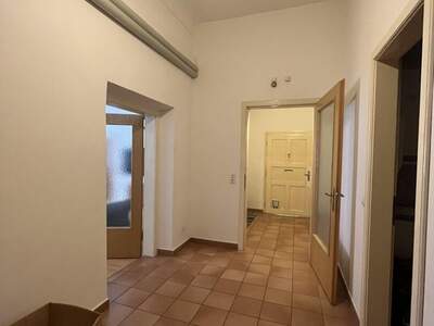 Altbauwohnung mieten in 8010 Graz (Bild 2)