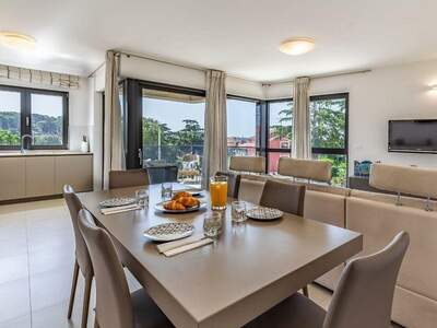 Wohnung mit Balkon kaufen in 52210 Rovinj (Bild 5)