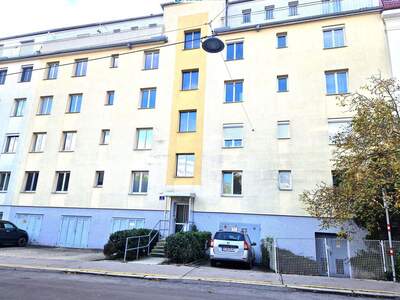 Altbauwohnung kaufen in 1130 Wien (Bild 2)