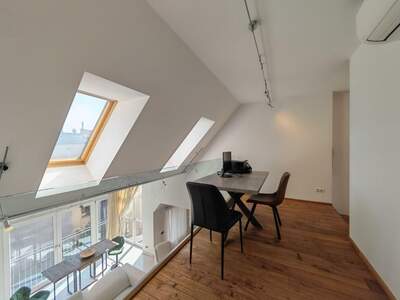 Altbauwohnung mit Balkon mieten in 1160 Wien (Bild 3)