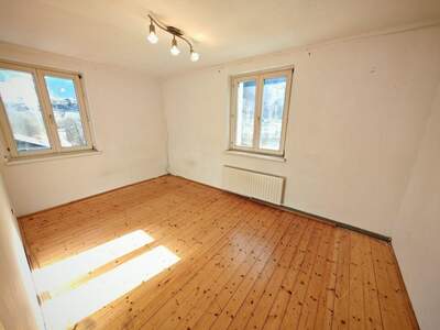 Altbauwohnung mit Balkon kaufen in 5620 Schwarzach (Bild 2)